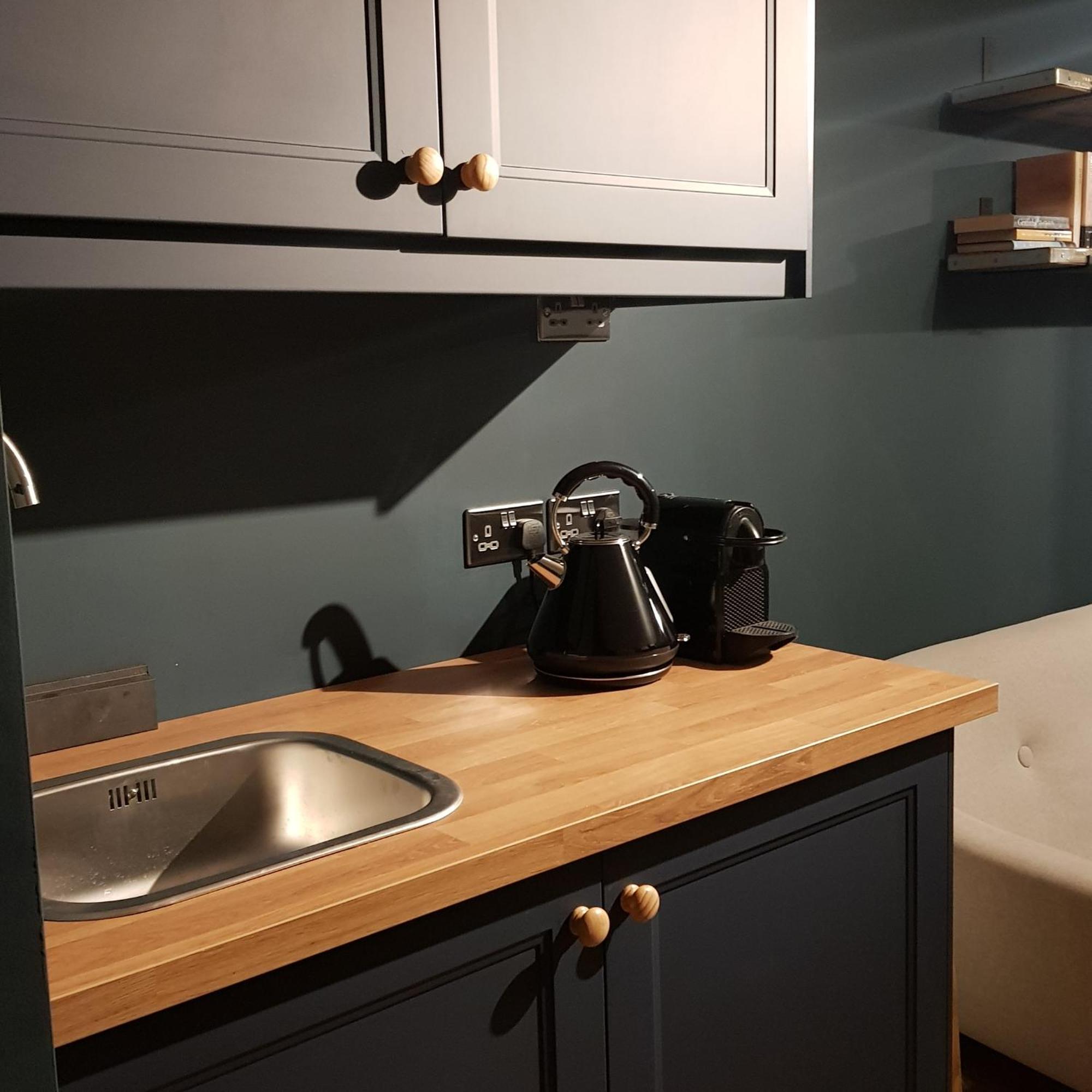 Modern 1-Bed Apartment, Plus Parking, Near Oxford And The Jr Esterno foto