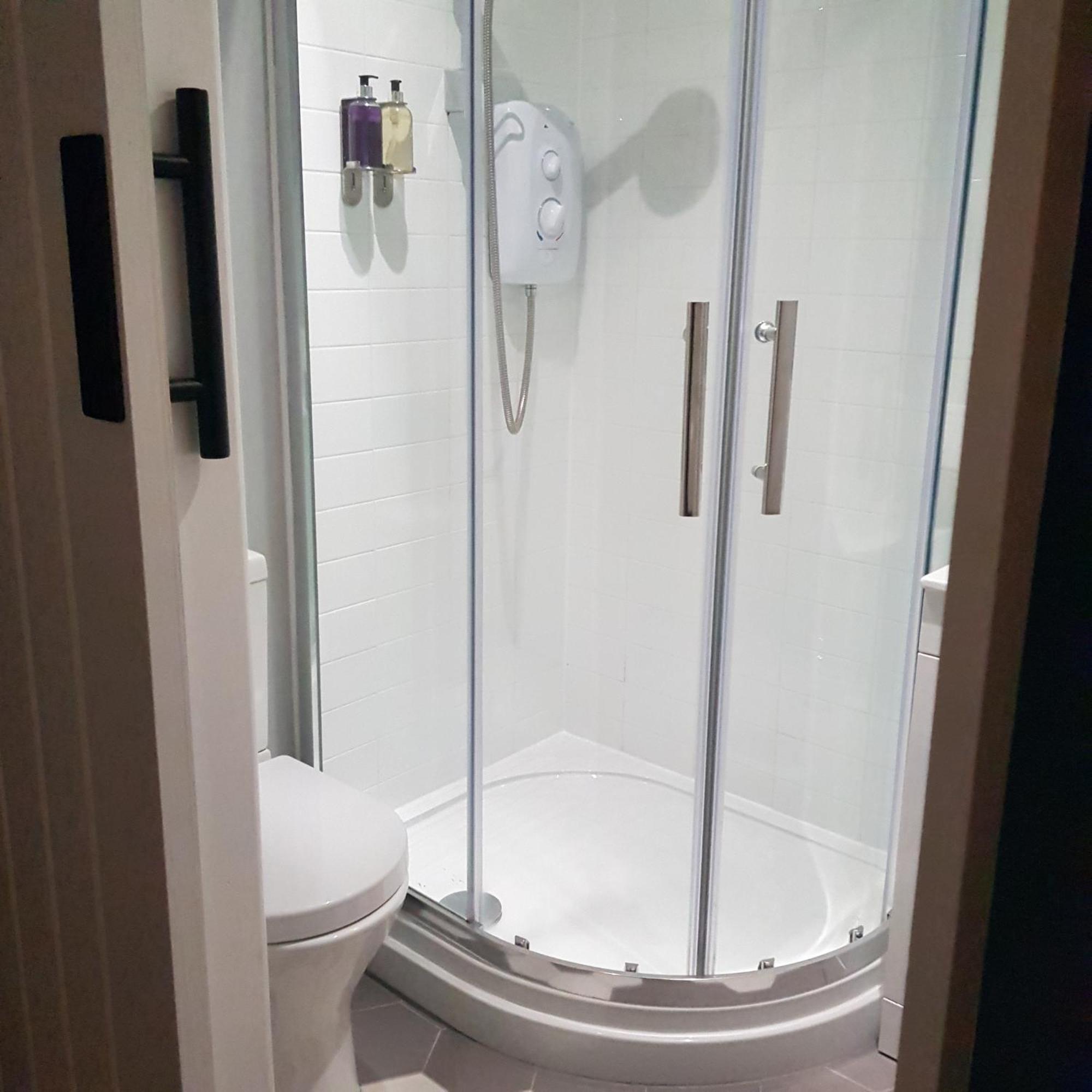 Modern 1-Bed Apartment, Plus Parking, Near Oxford And The Jr Esterno foto