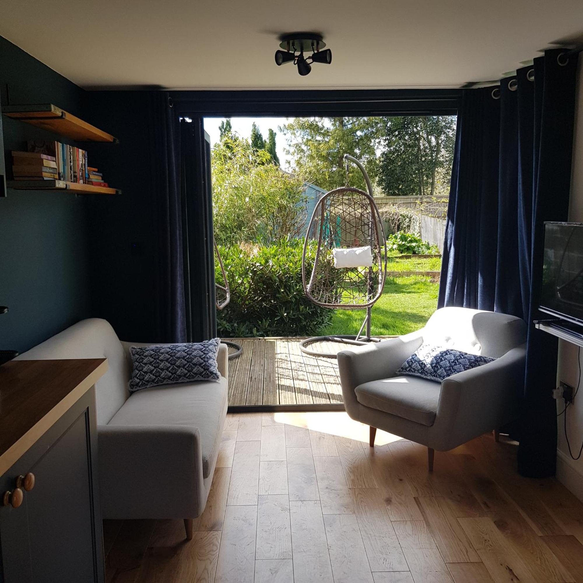 Modern 1-Bed Apartment, Plus Parking, Near Oxford And The Jr Esterno foto